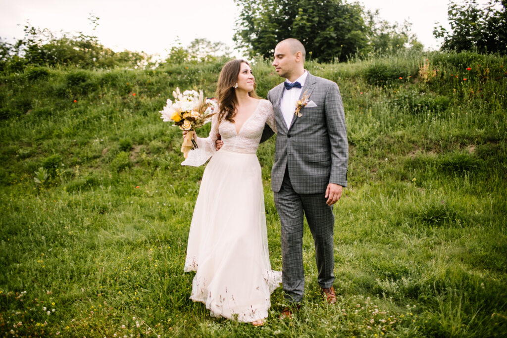 dekoracje ślubne bukiet ślubny kolorowe wesele boho sala weselna Gdańsk Sopot Gdynia Wozownia Gdańska Góra Gradowa