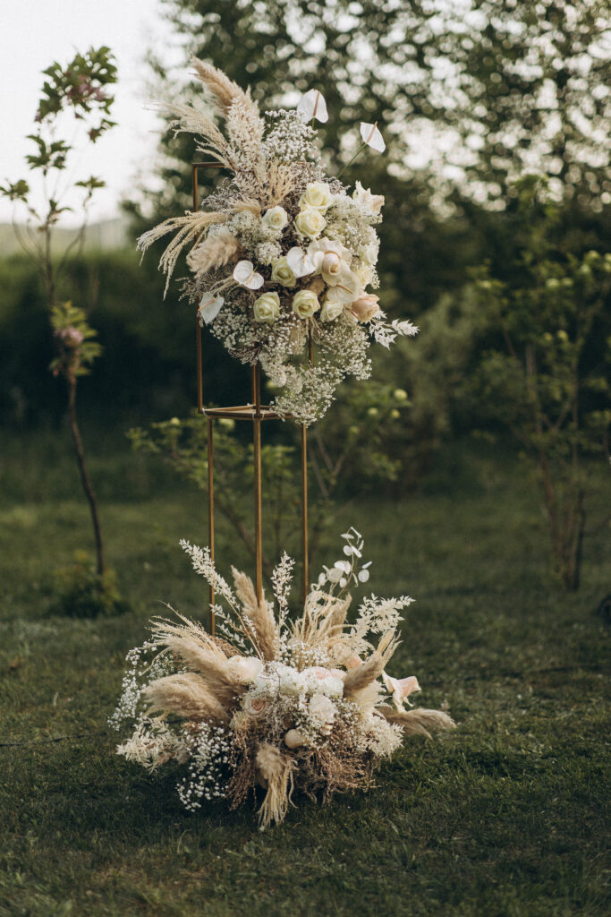 dekoracje ślubne glamour boho Gdańsk Sopot Gdynia ślub w plenerze Folwark Dajak Koleczkowo