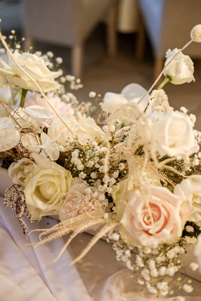 dekoracje ślubne sali weselnej glamour Folwark Dajak Kolczkowo