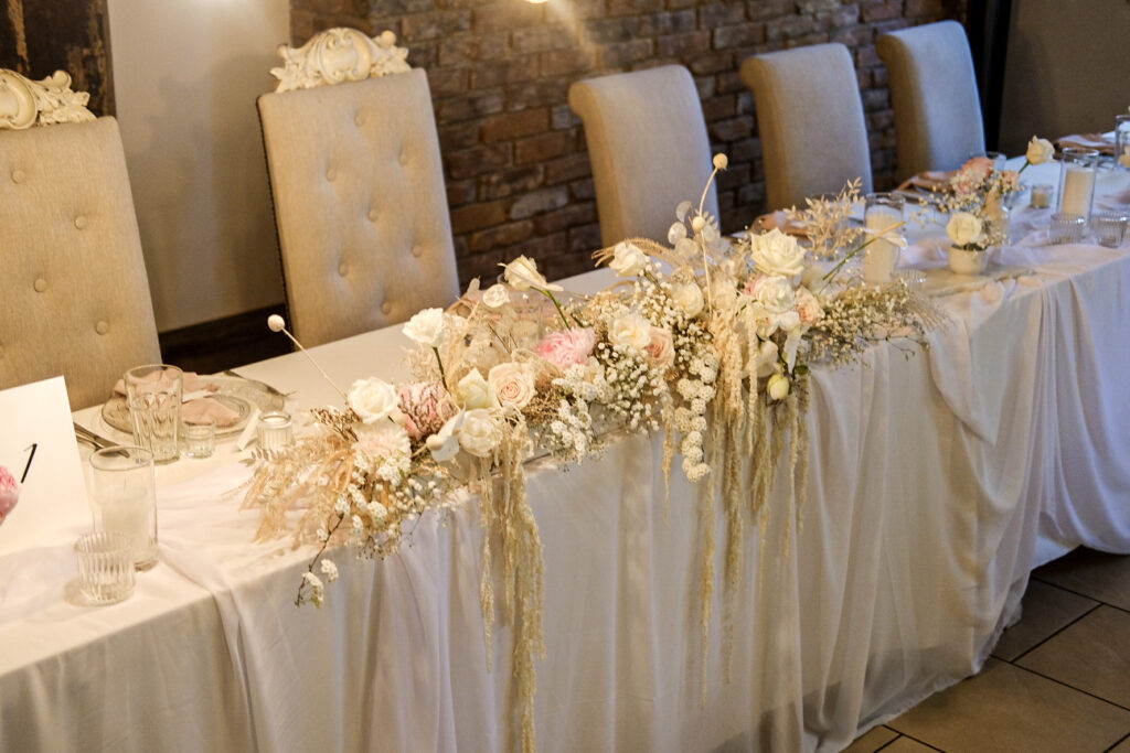 dekoracje ślubne sali weselnej glamour Folwark Dajak Kolczkowo